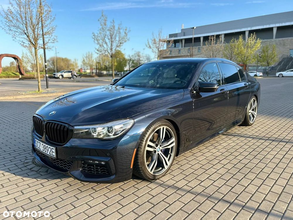 BMW Seria 7 740Li - 1