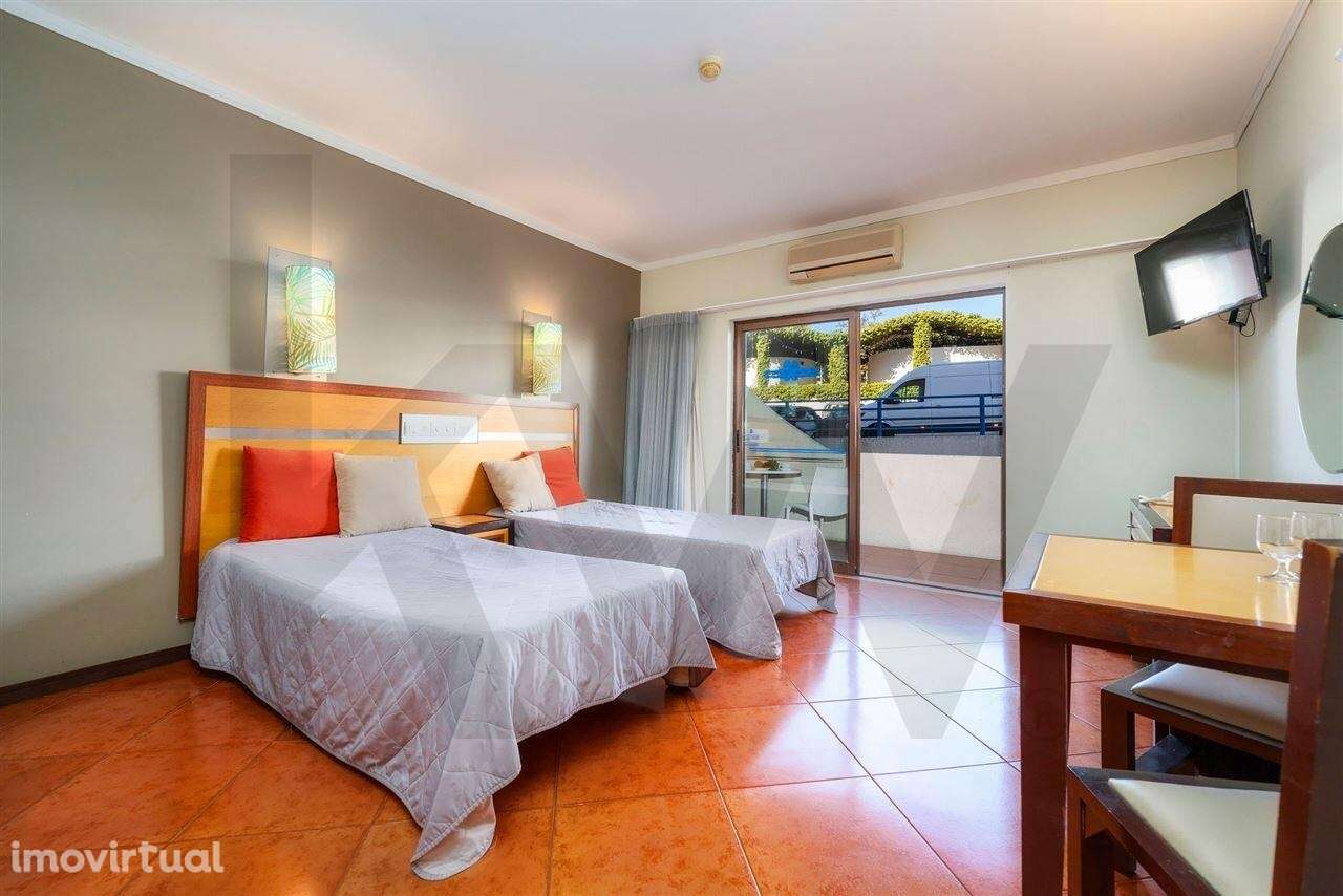 Apartamento T0 no Aparthotel Paraíso de Albufeira – Excelente oportuni - Grande imagem: 3/26