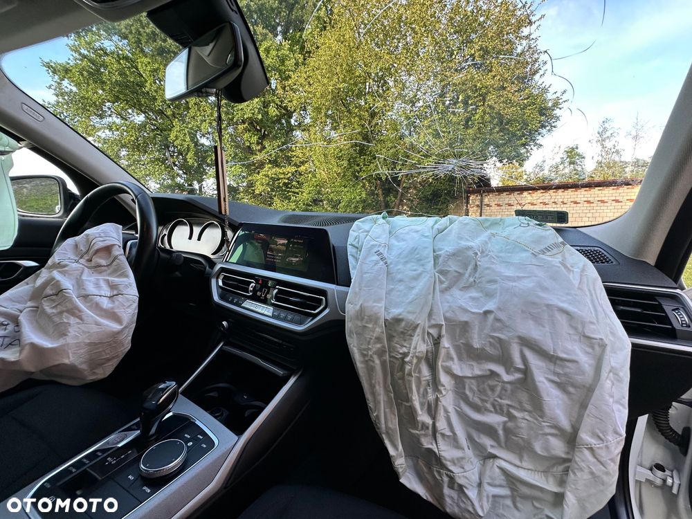 BMW Seria 3 318d - 31