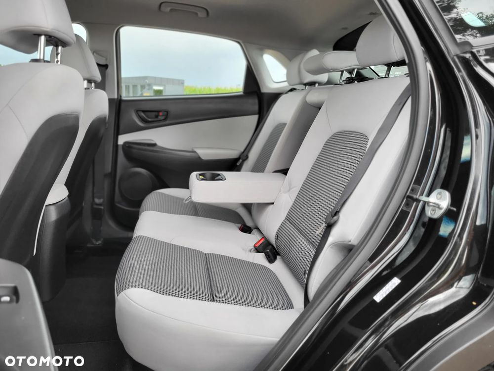 Hyundai Kona - 10