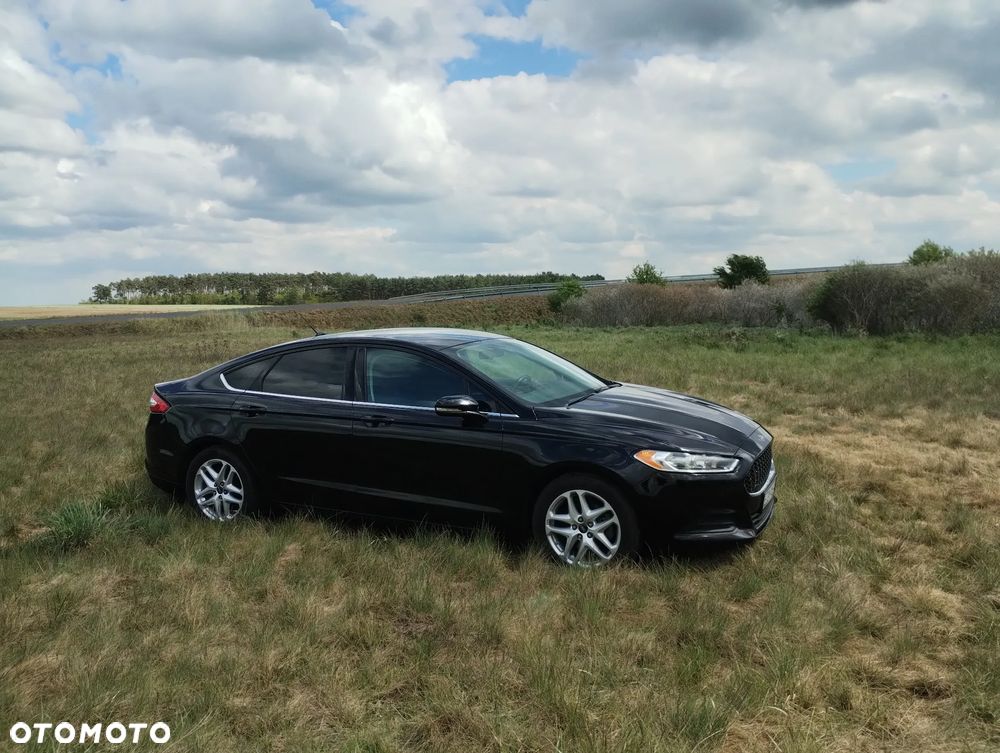 Ford Fusion - 4