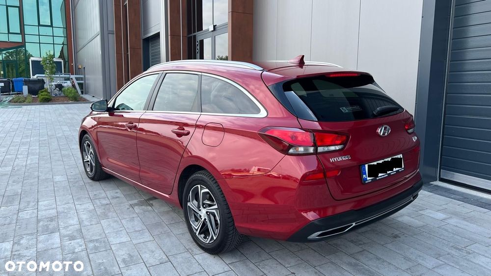 Hyundai i30 1.5 T-GDI 48V Premium DCT - 4