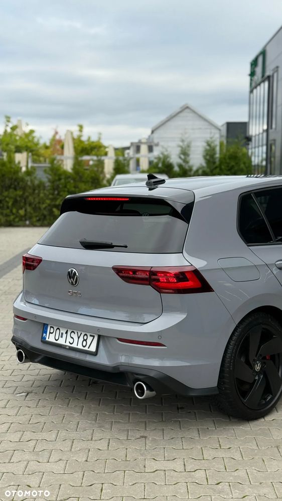 Volkswagen Golf VIII 2.0 TSI GTI DSG - 2