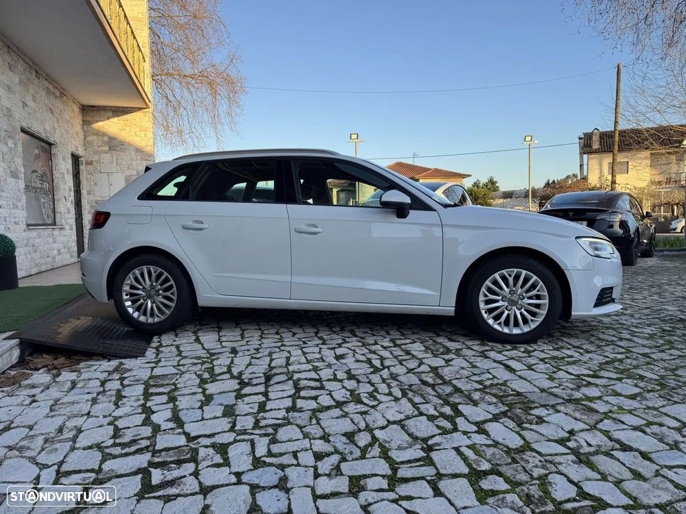 Audi A3 Sportback 1.6 TDI Design - 5