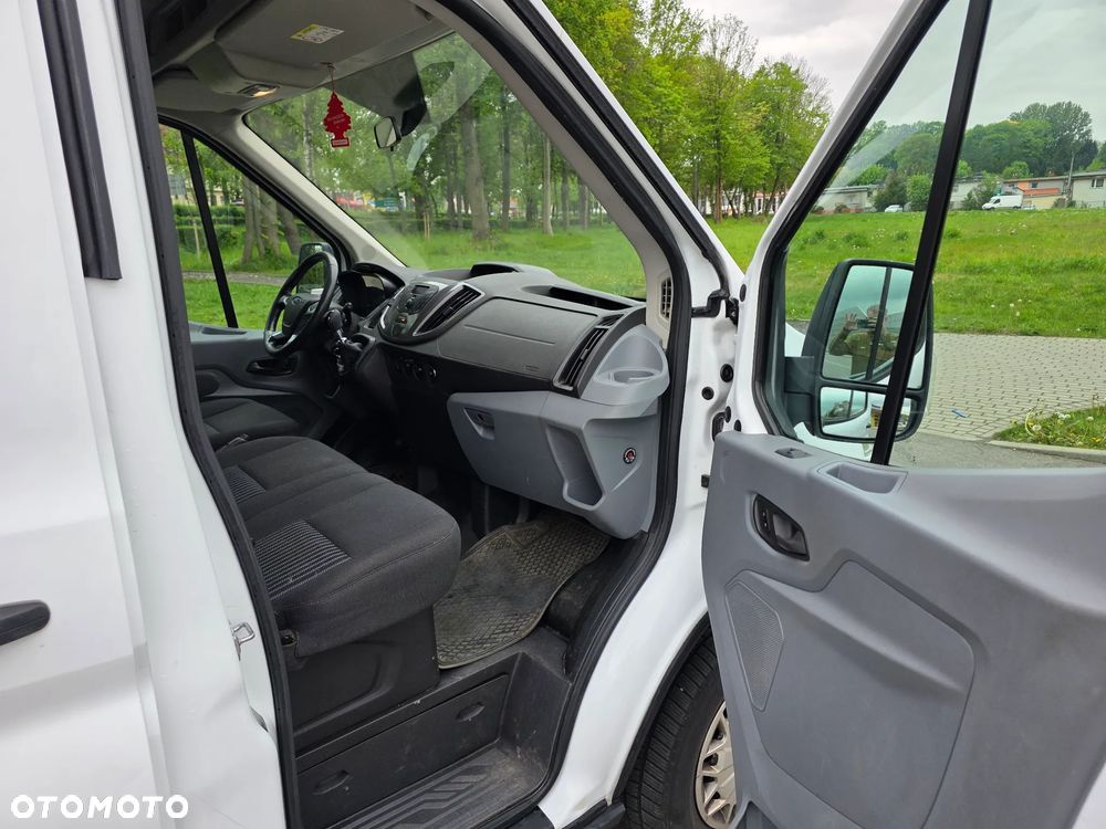 Ford Transit - 20