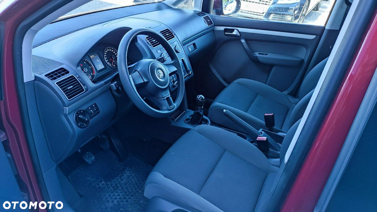 Volkswagen Touran - 7