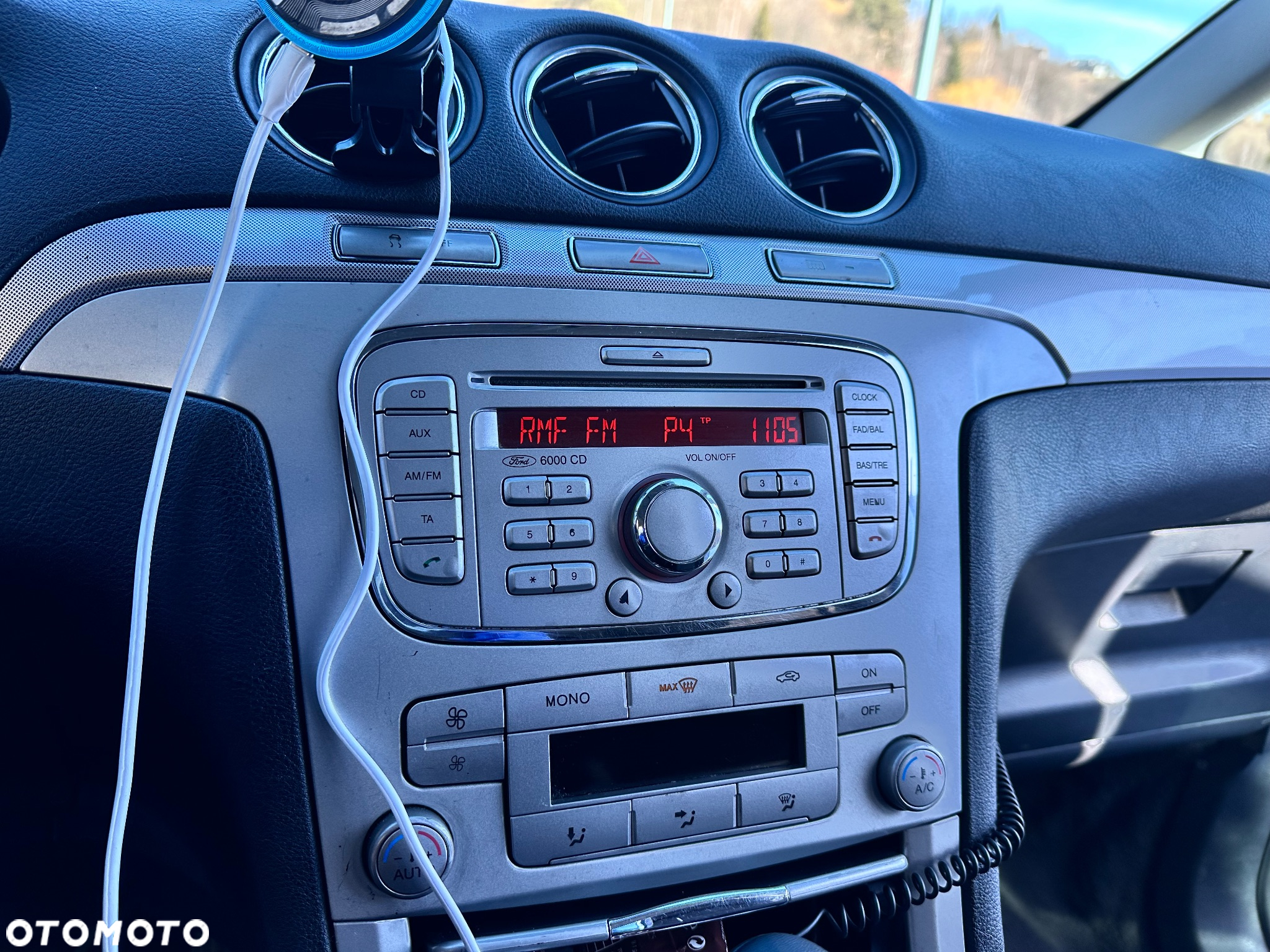 Ford Galaxy - 15