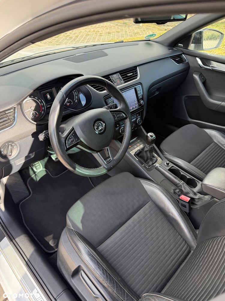 Skoda Octavia 2.0 TDI RS - 5