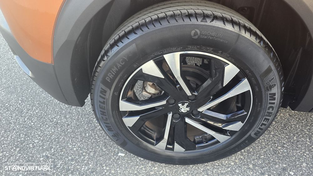 Peugeot 2008 1.2 PureTech Allure Pack - 23