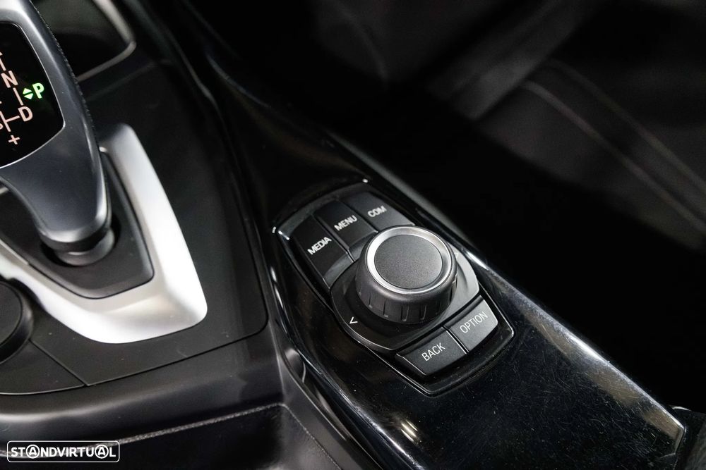 BMW 116 d Line Sport Shadow Auto - 27