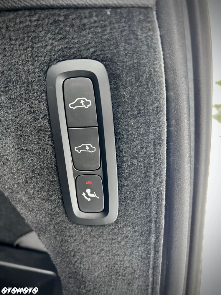 Volvo XC 90 - 15