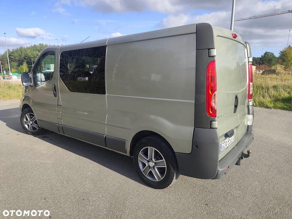 Renault Trafic 2009 photo 2