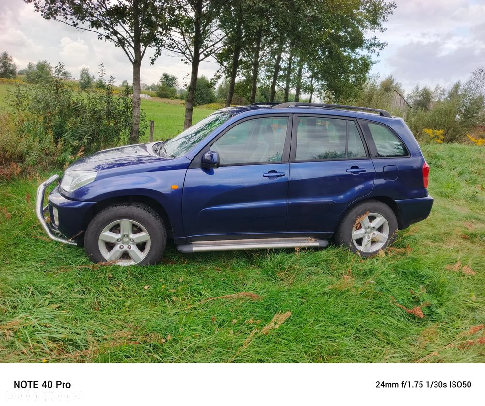 Toyota RAV4 2.0 VVT-i 4x4 - 5