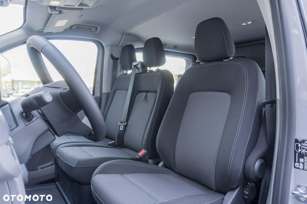 Volkswagen Transporter - 11