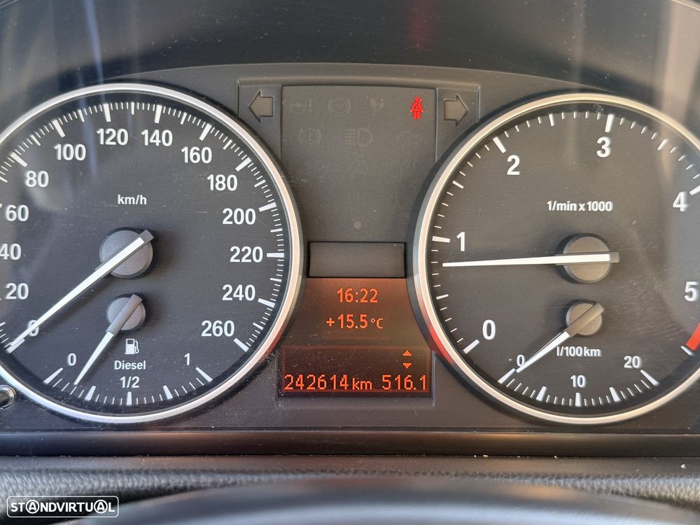 BMW 320 d Cabrio Exclusive - 6