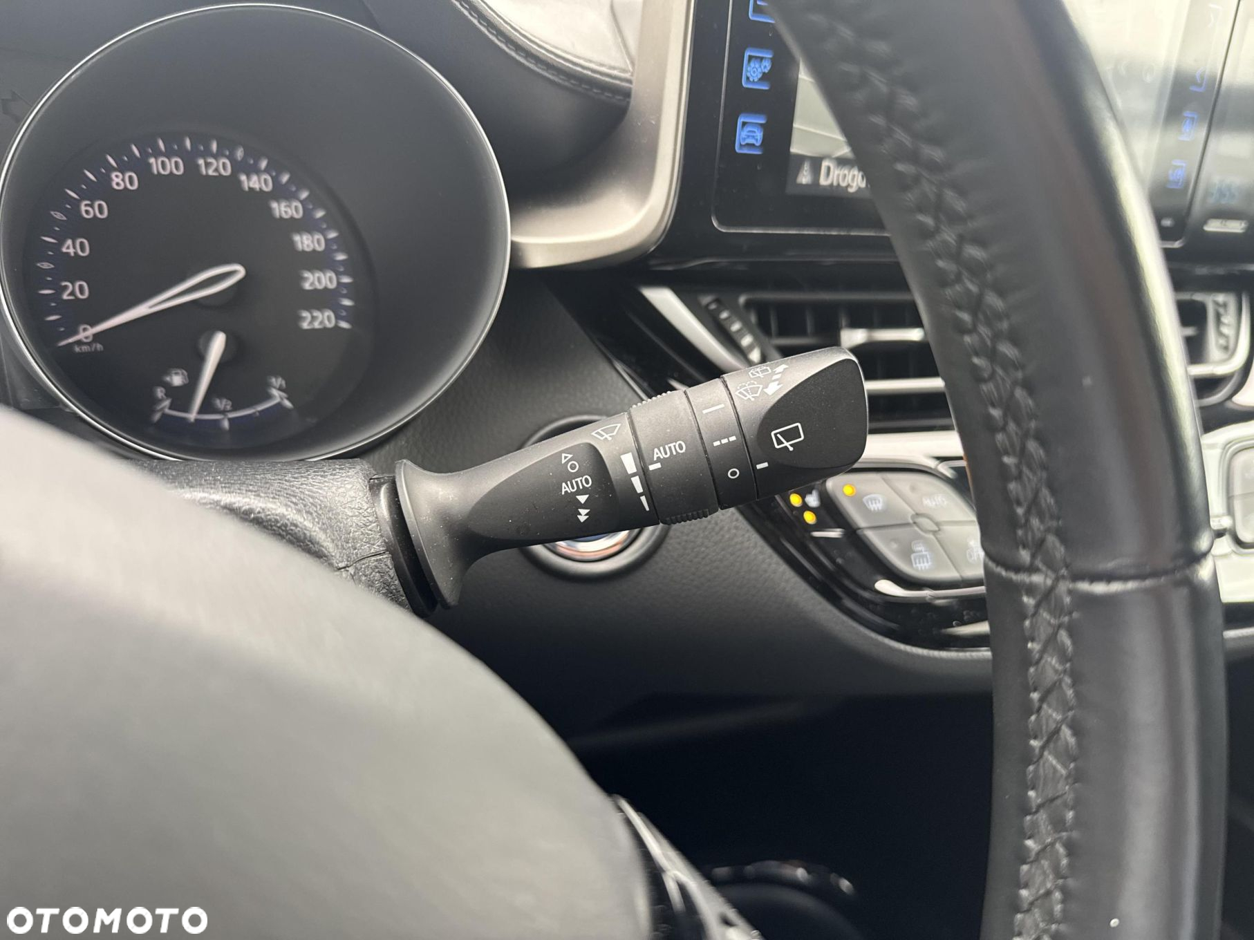 Toyota C-HR - 17