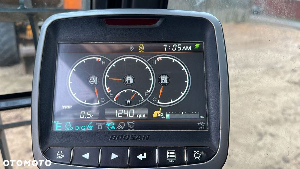 Doosan DX 140  LC - 5  KOPARKA GĄSIENICOWA GRUDZIEŃ 2020 rok - 6