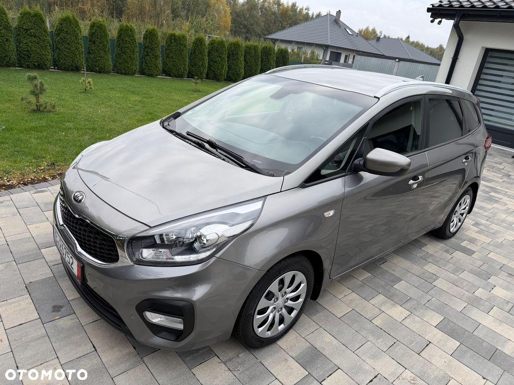 Kia Carens 1.7 CRDi XL 7os - 8