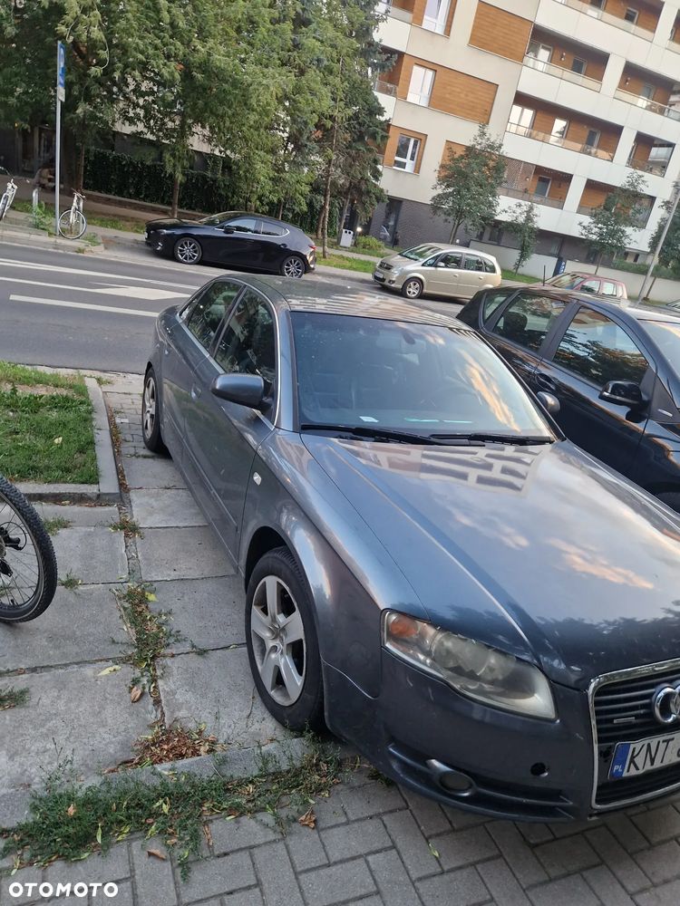Audi A4 Limousine 2.0 TDI DPF - 9