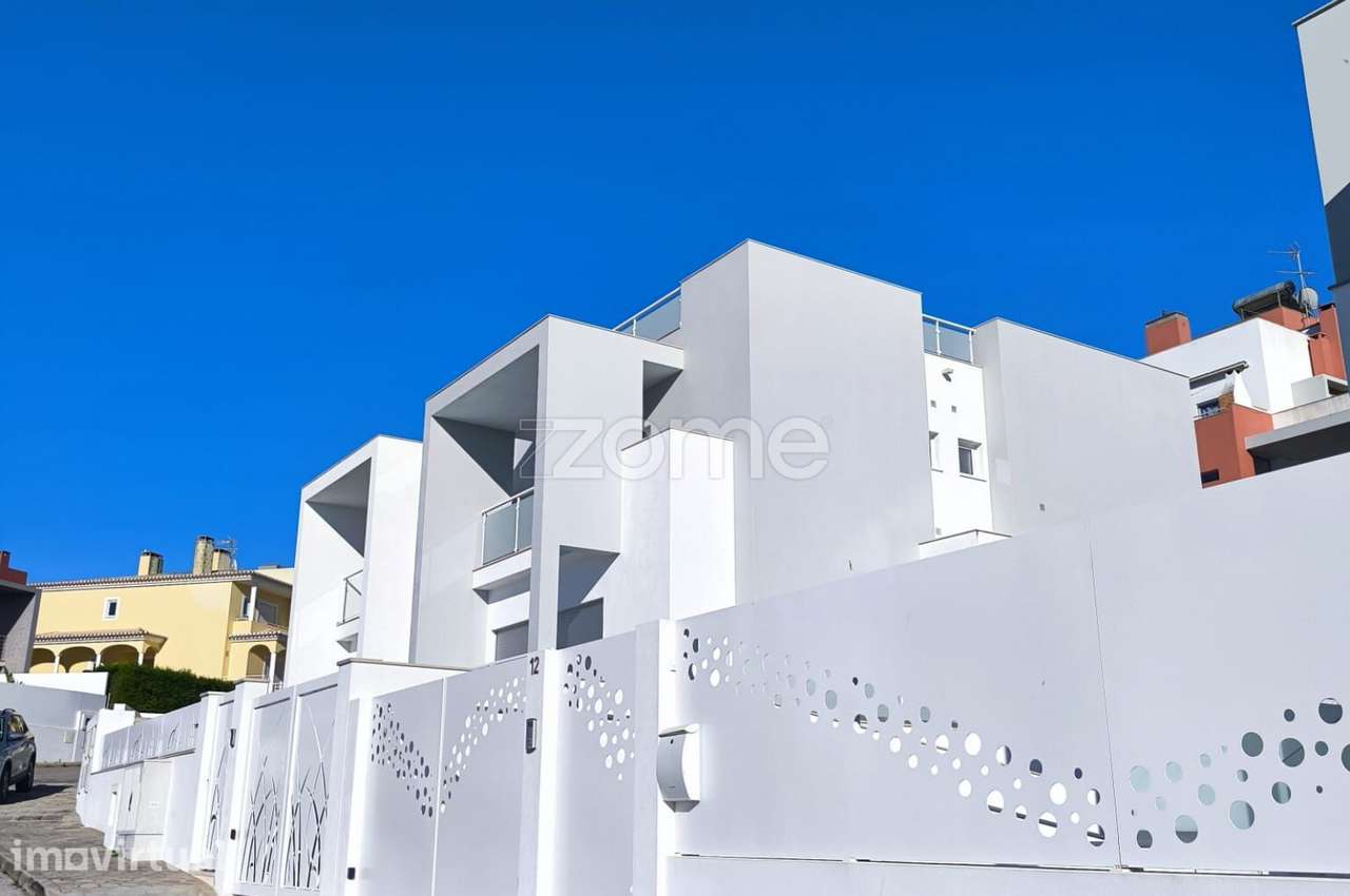 Moradia T3 em Ferragudo - Bela Vista Lagoa - Grande imagem: 2/51