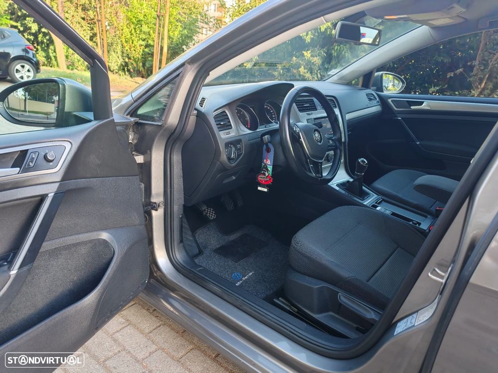 VW Golf 1.6 TDi BlueMotion Confortline - 10
