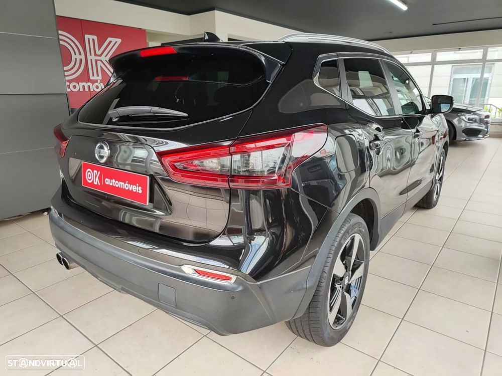 Nissan Qashqai 1.5 dCi N-Connecta RS+PS - 12
