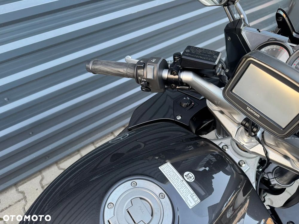 Yamaha FJR - 18