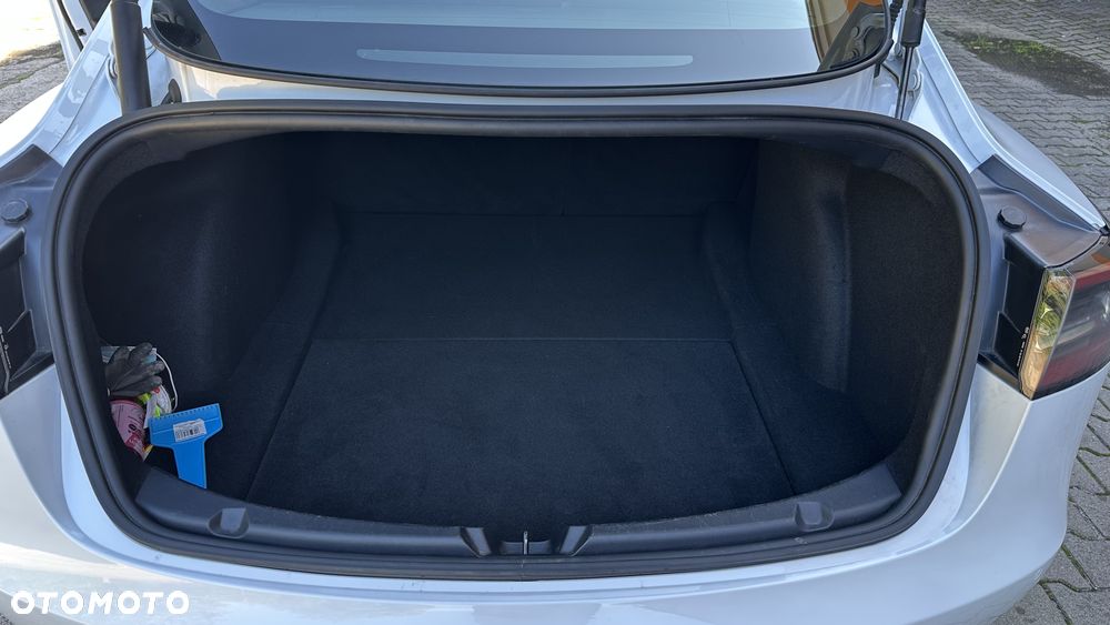 Tesla Model 3 Standard Hinterradantrieb - 11
