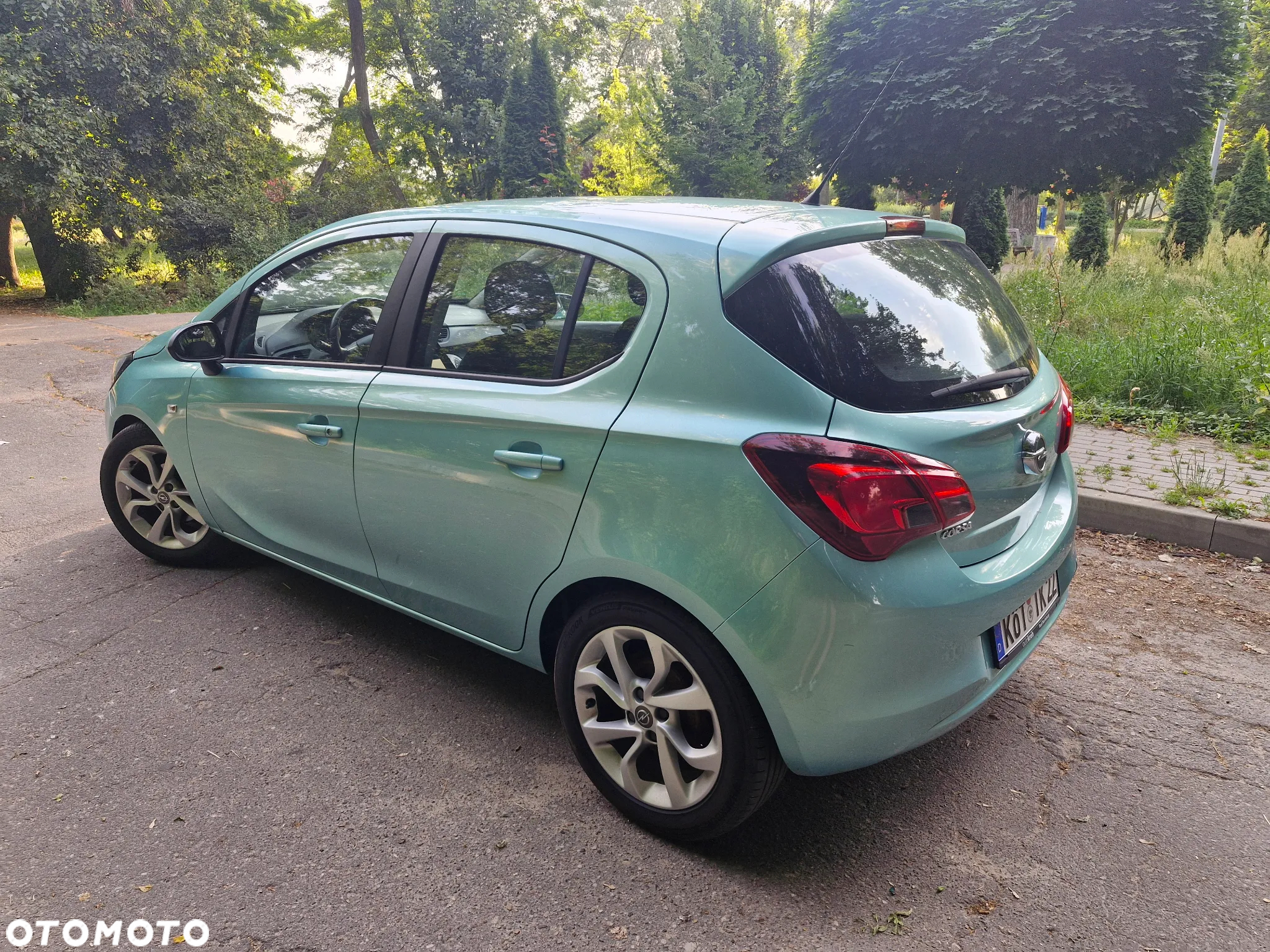 Opel Corsa 1.4 16V Active - 8
