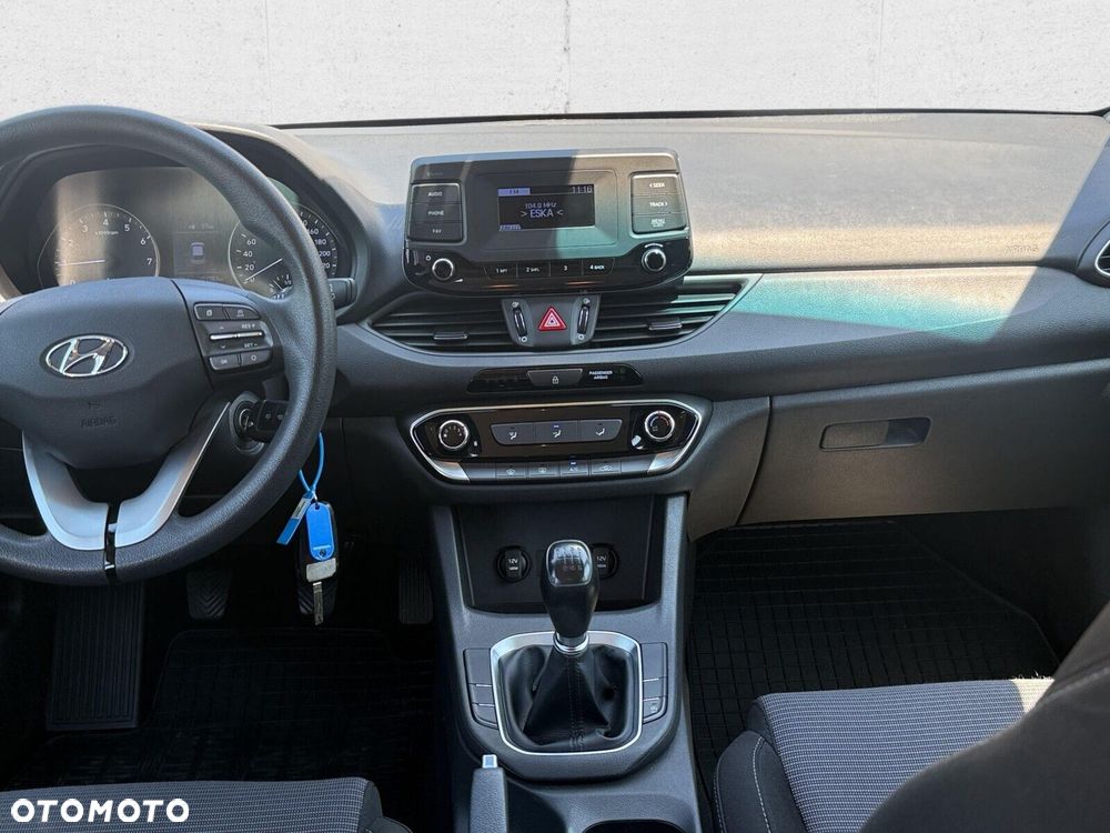 Hyundai i30 1.4 Classic + - 19