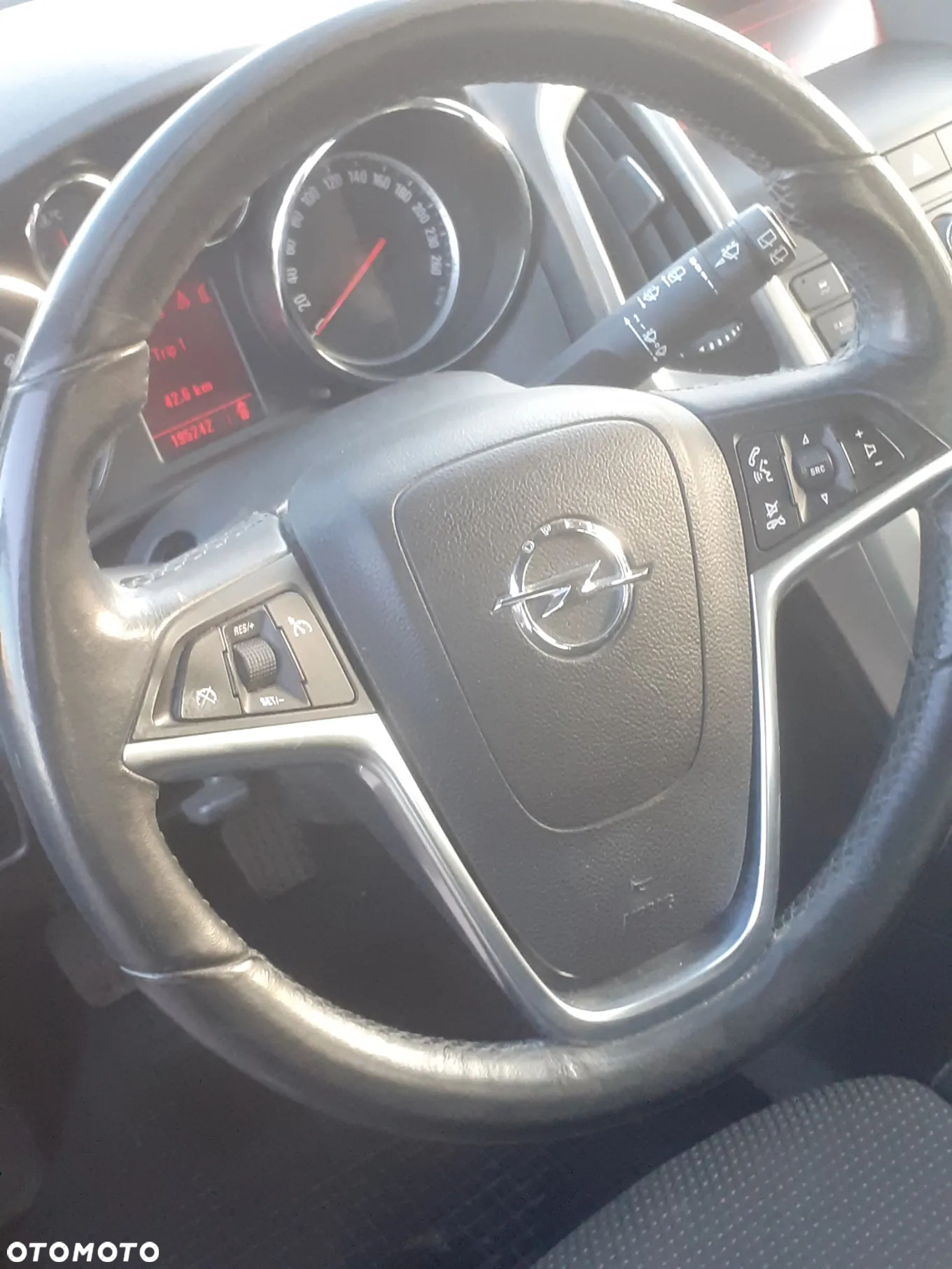 Opel Astra 1.4 Turbo Design Edition - 22