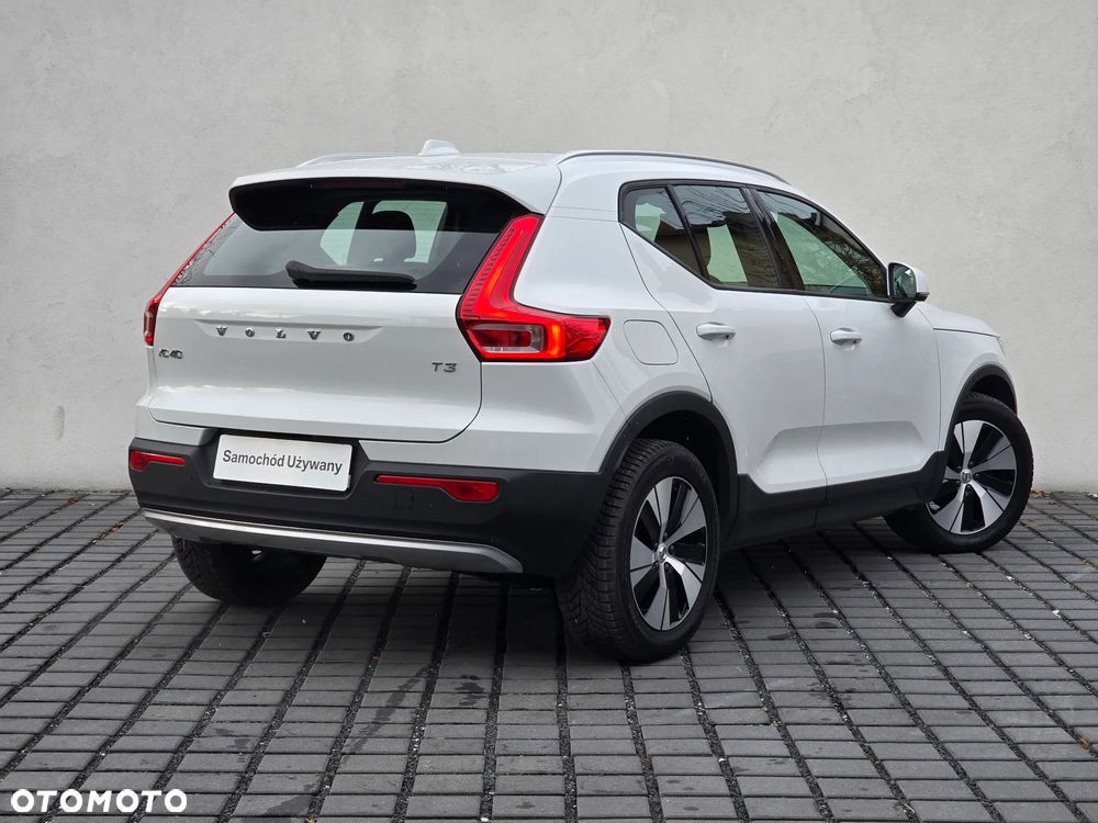 Volvo XC 40 T3 Momentum - 4