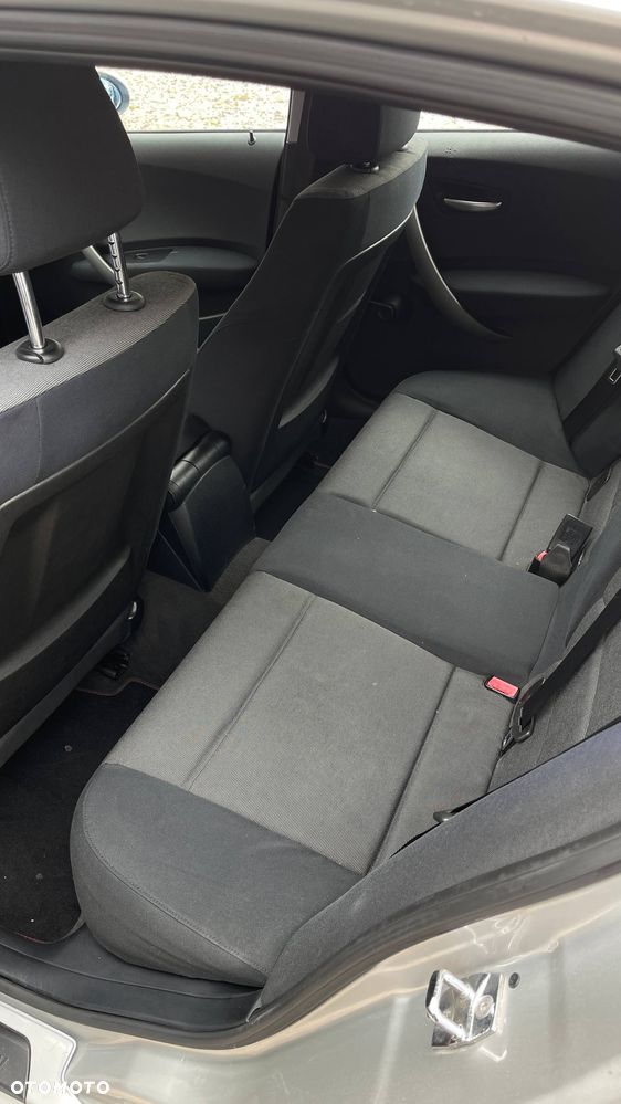 BMW Seria 1 116i - 11