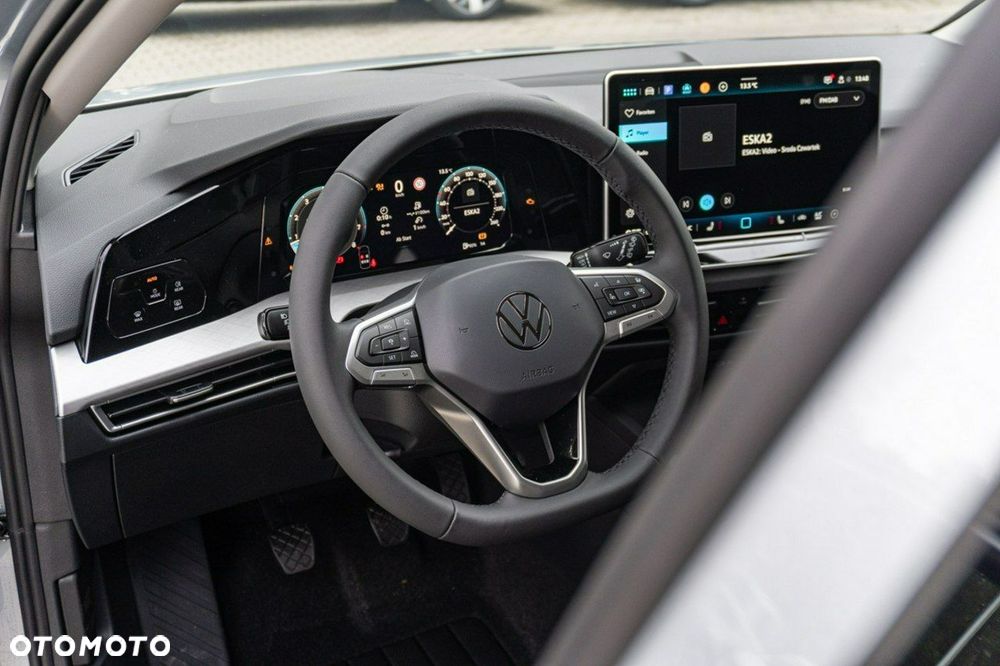 Volkswagen Golf - 12