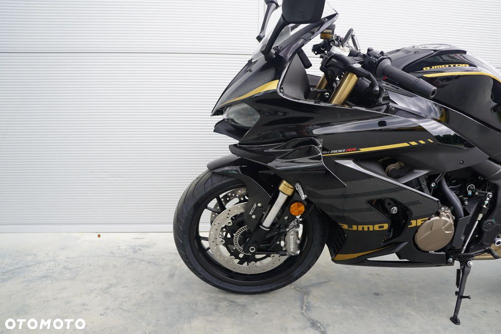 QJMOTOR SRK 800RR - 4
