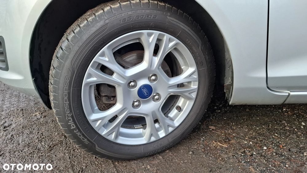 Ford Fiesta 1.25 Titanium EU5 - 6