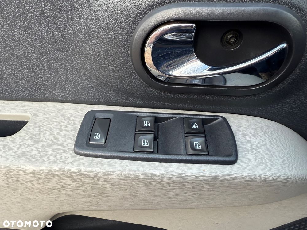 Dacia Lodgy 1.2 TCe Laureate - 21