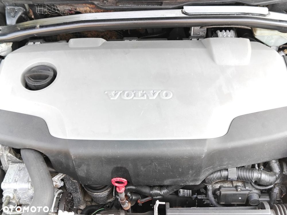 Volvo S60 2.4D5 Momentum - 12
