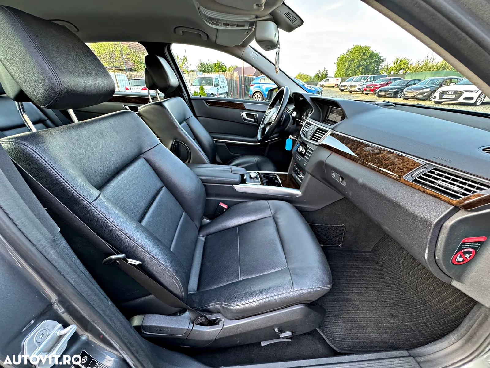 Mercedes-Benz E 200 BlueTEC 7G-TRONIC Elegance - 9