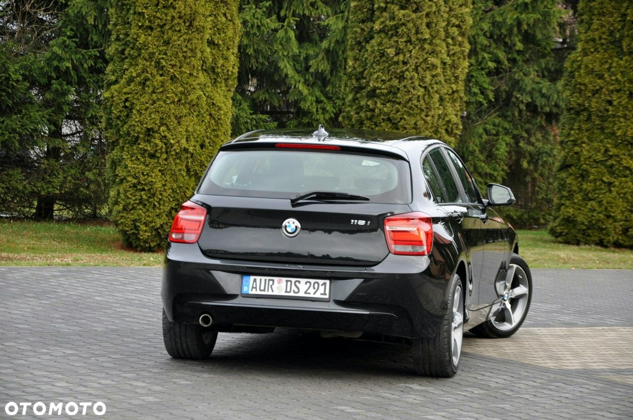 BMW Seria 1 118i Sport Line - 7