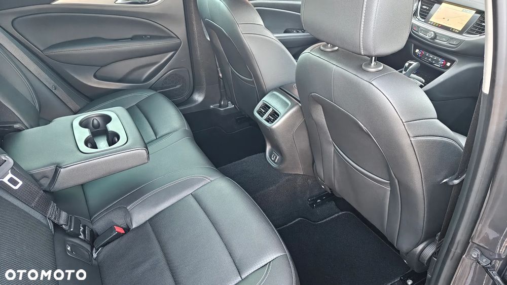 Opel Insignia - 11