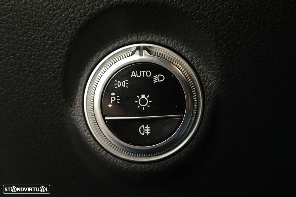 Mercedes-Benz CLE 220 d Cabrio - 21