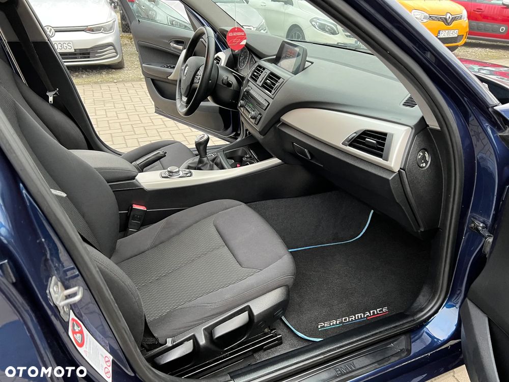 BMW Seria 1 - 22