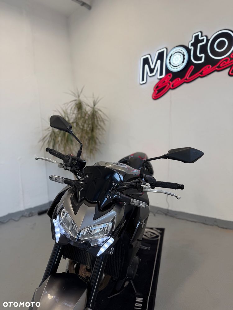 Kawasaki Z 900 - 10