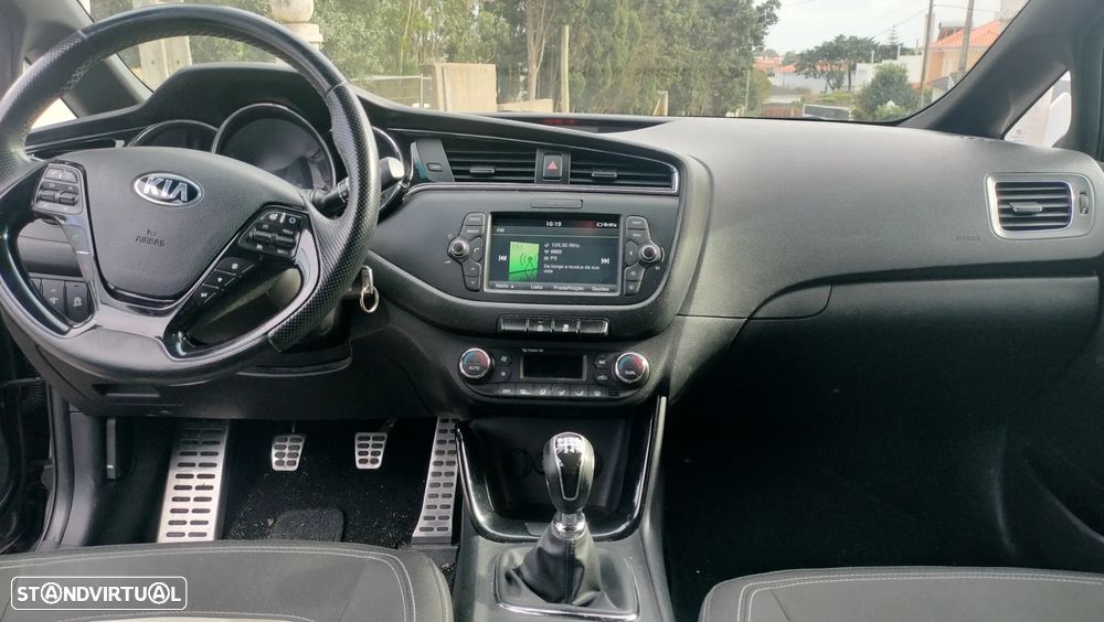 Kia Ceed SW 1.6 CRDi GT Line - 10