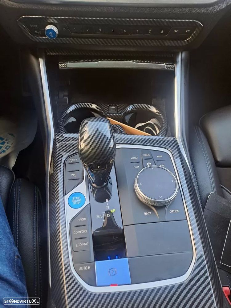 BMW 320 d Touring Pack Desportivo M Pro Auto - 24