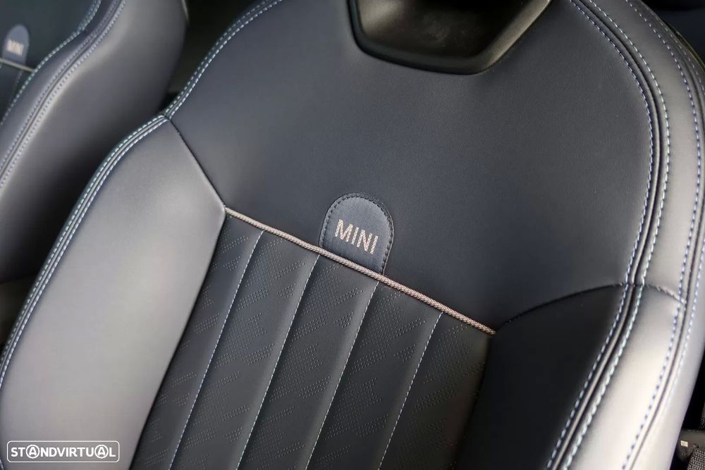 MINI 3 Portas Cooper C Favoured M - 21