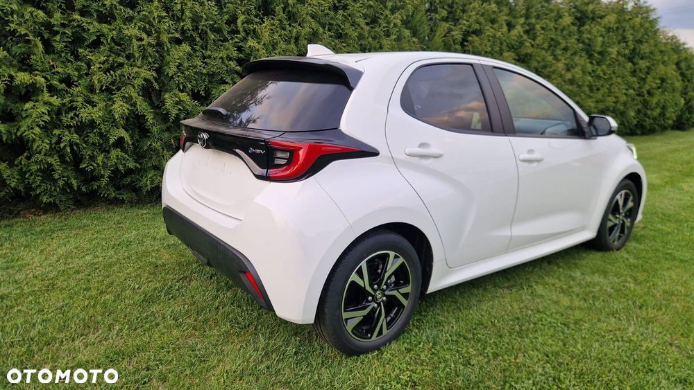 Toyota Yaris - 4