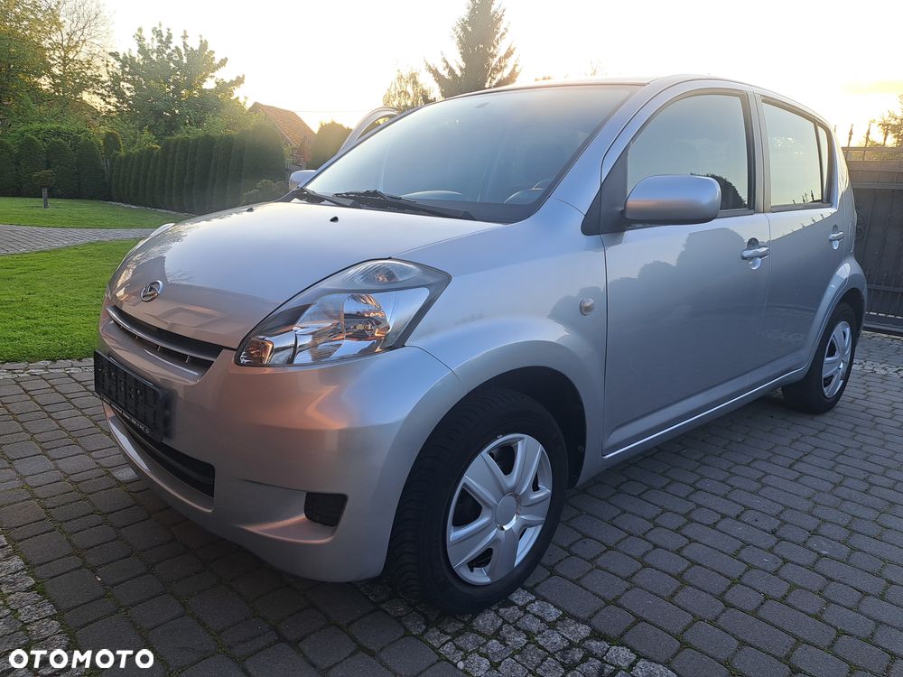 Daihatsu Sirion 1.0 - 35