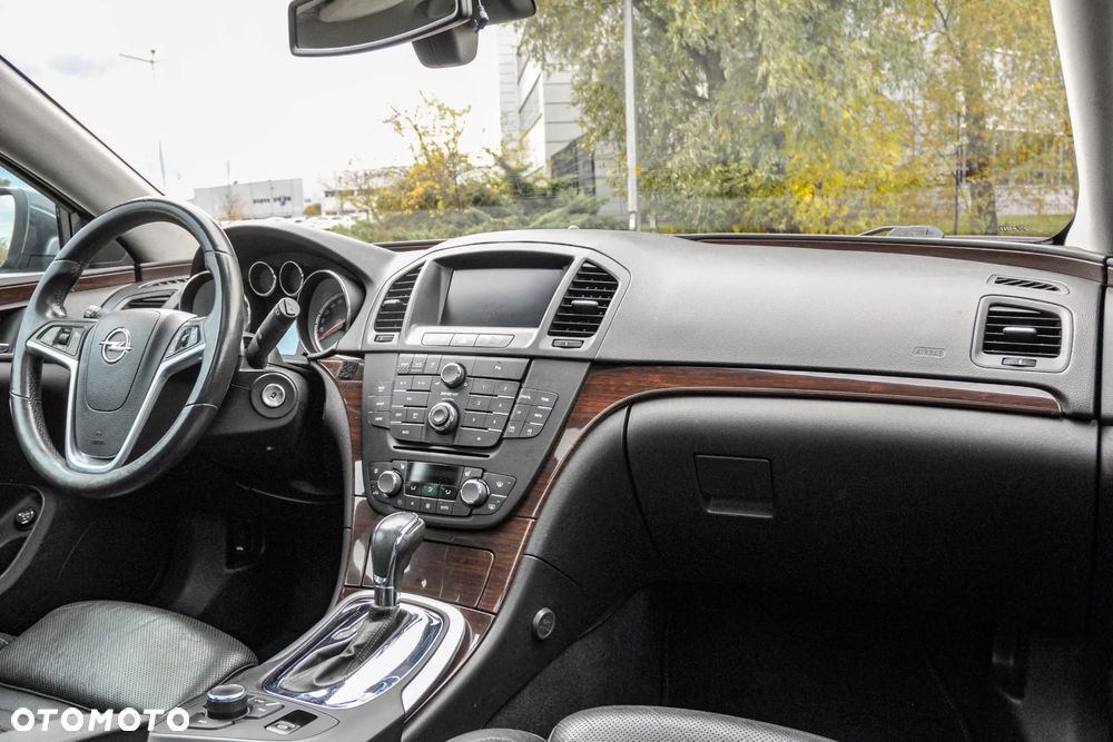 Opel Insignia - 10